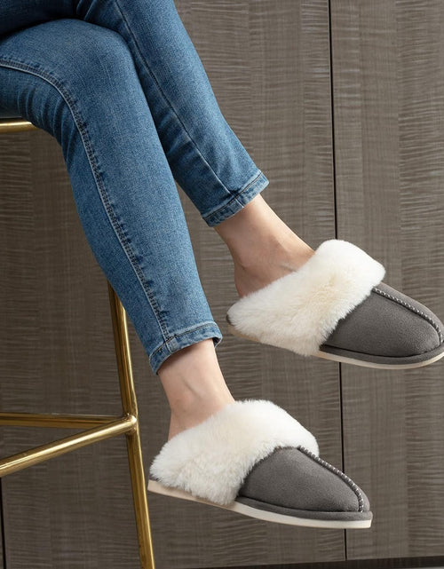 Load image into Gallery viewer, Women'S Slippers Fuzzy Warm Comfy Faux Fur Slip-On Fluffy Bedroom House Shoes Memory Foam Suede Cozy Plush Breathable Anti-Slip Indoor & Outdoor Winter